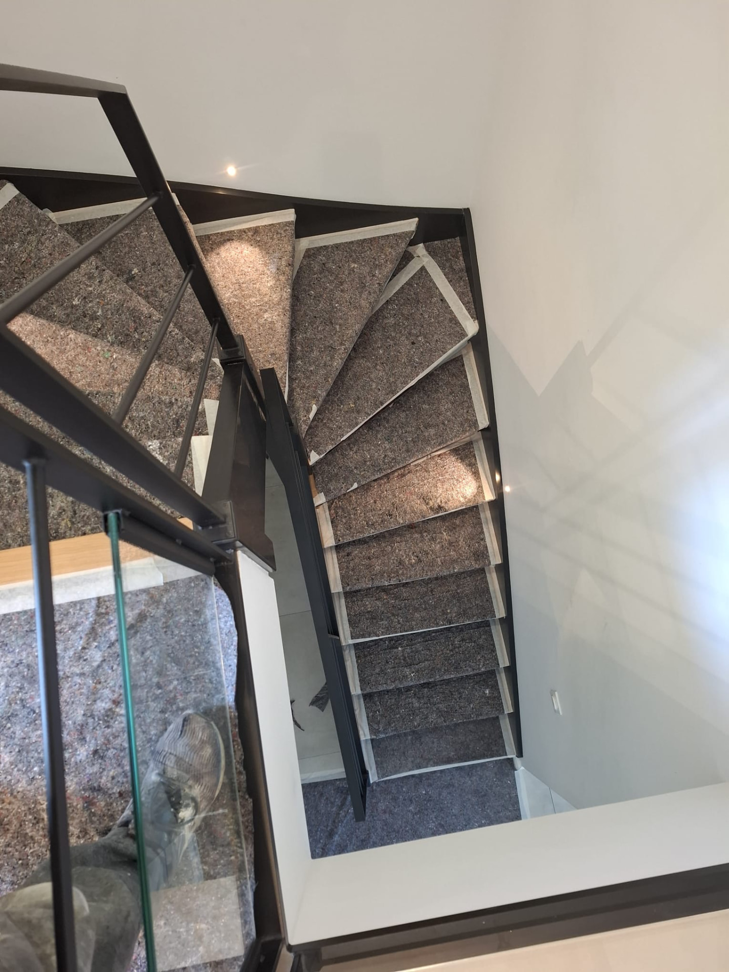 Escalier de la zone de passage protégé pendant tout le chantier